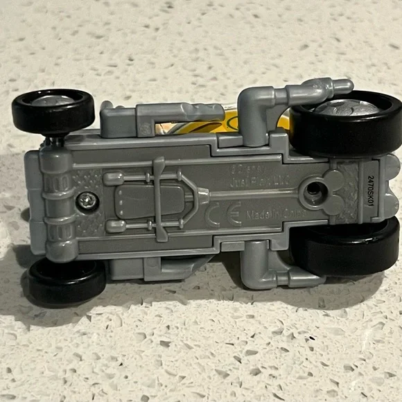 GOOFY Roadster Fisher Price Disney Mickey & Racers Turbo Tubster - Picture 5 of 5